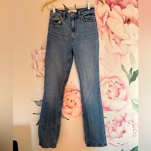 Abercrombie 90s slim straight ultra high rise size 0